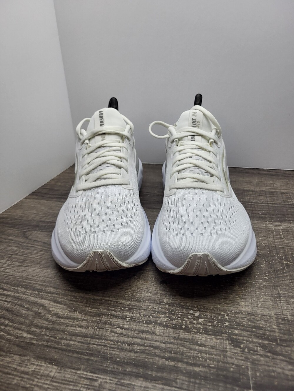 Brooks Adrenaline GTS 24 White Alloy 1204261B148 Women’s Size 9 Running Shoe - Picture 4 of 10